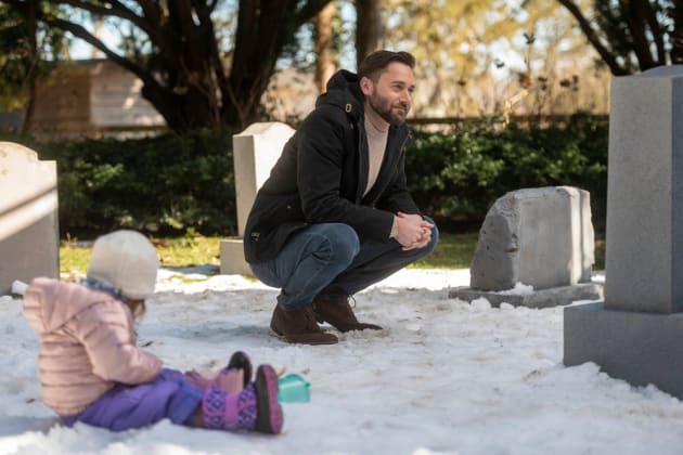 Visiting Georgia's Grave - New Amsterdam Season 3 Episode 4