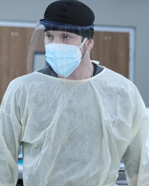 Conrad VS COVID - Tall - The Resident Season 4 Episode 1