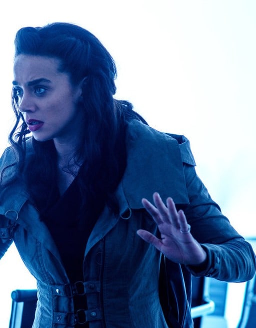 Tables Turned - Killjoys Season 5 Episode 1
