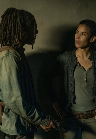Wes and Luciana in the New Location - Fear the Walking Dead Season 6 Episode 11