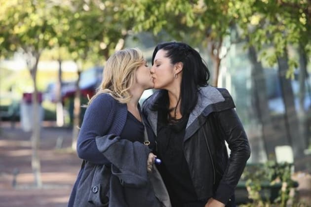 Grey's Girl on Girl Action!