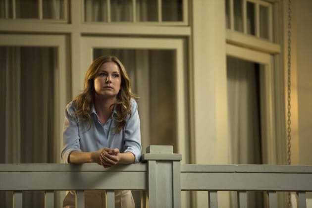 A Lot on Her Mind - Revenge Season 4 Episode 5