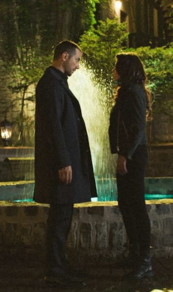 Secret Encounter - Blood & Treasure Season 1 Episode 6