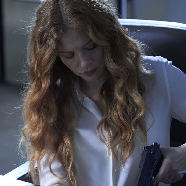 Olivia Prepares - Mary Kills People Season 2 Episode 5