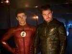 The Flarrow Bros - The Flash Season 4 Episode 8
