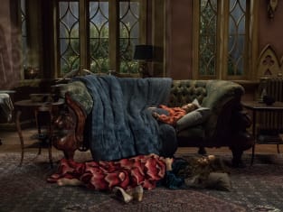 Bed For The Night - The Haunting of Hill House Season 1 Episode 5