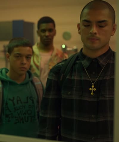 Reaching Out to Cesar  - On My Block Season 4 Episode 1