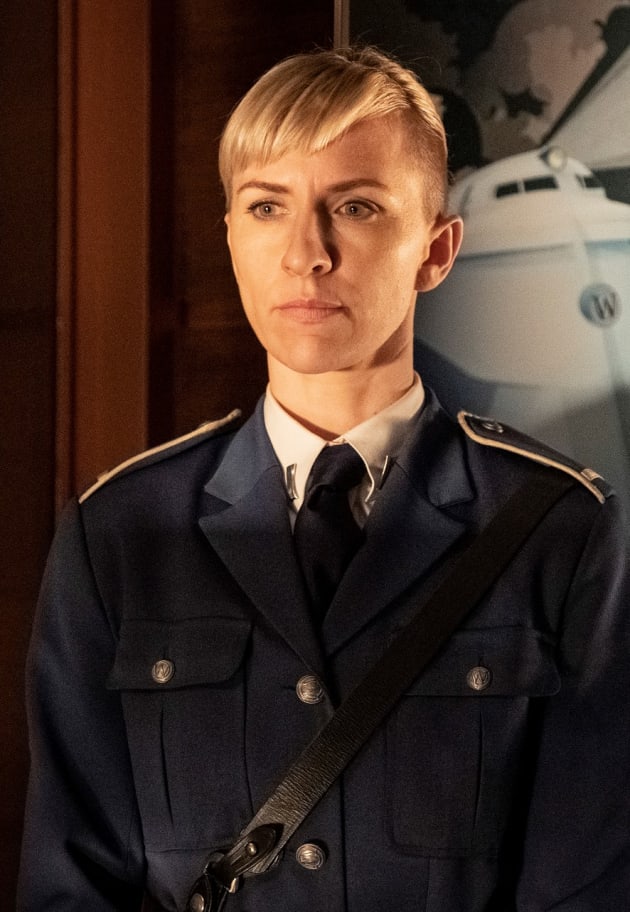 Bess till snowpiercer tv fanatic