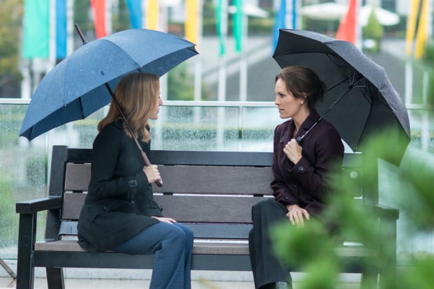 Agents in the Rain - The X-Files Season 10 Episode 6