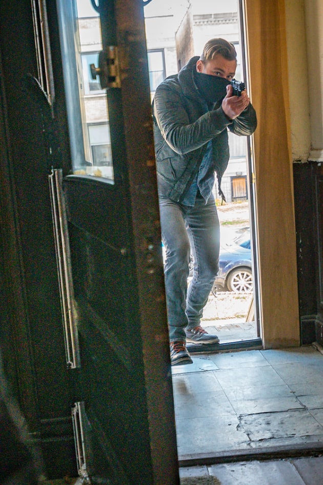 Investigating the Scene - Chicago PD Season 8 Episode 3