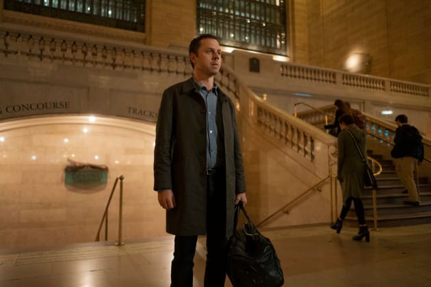 Marius Arrives - Sneaky Pete