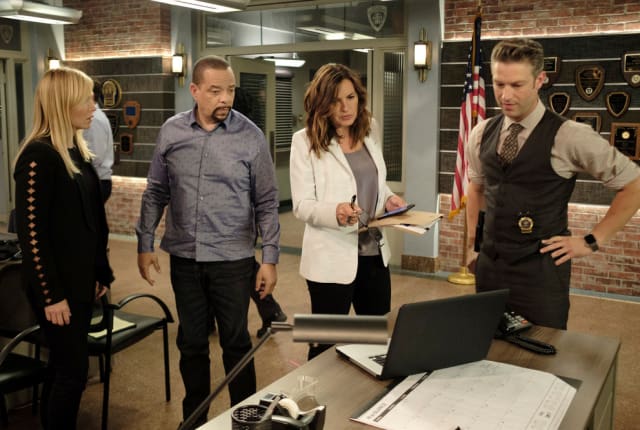 Law And Order Svu Season 11 Episode 17 Watch Online : Watch Law & Order: SVU Season 20 Episode 10 Online - TV ... - Special victims unit season show reviews & metacritic score: