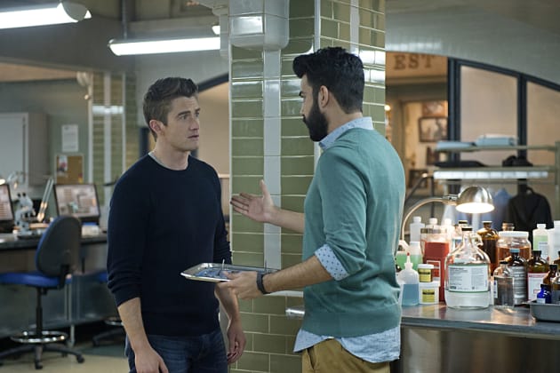Don't Quit Me - iZombie Season 2 Episode 17