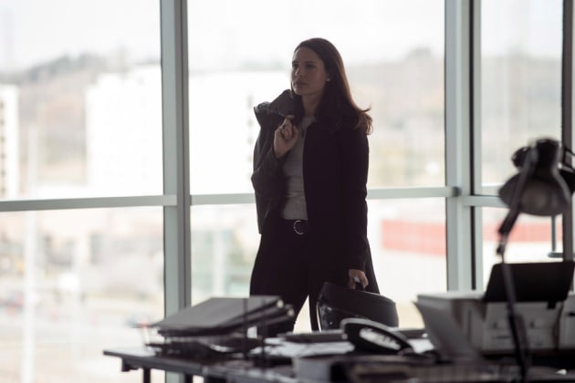 Agent Who Questions Authority - Taken Season 1 Episode 1
