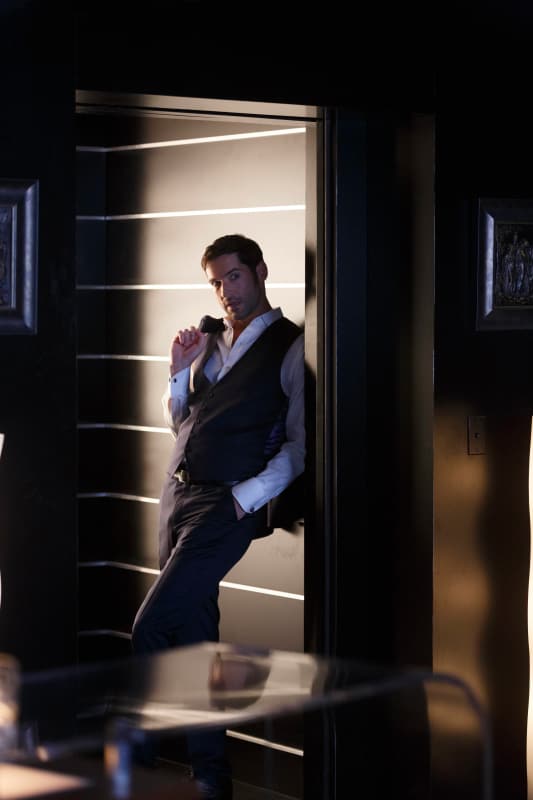Nothing but Cool - Lucifer Season 2 Episode 3