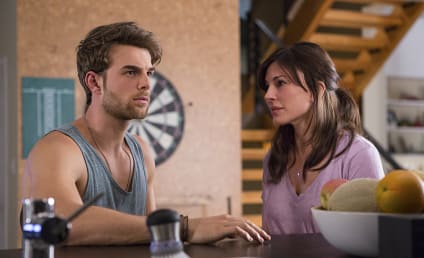 Significant Mother Preview: Nathaniel Buzolic on Sexy New Series, Love Of Waffles