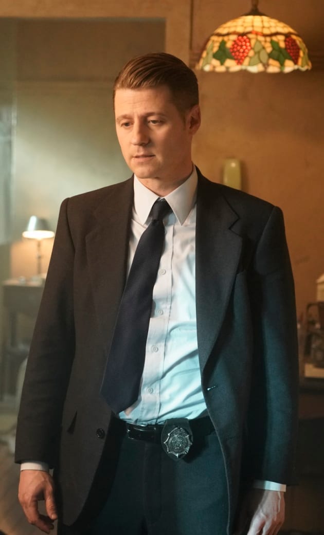 Lots on His Mind - Gotham Season 5 Episode 8