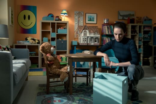 The Haunting of Hill House Review Mr. Smiley The Floating Man