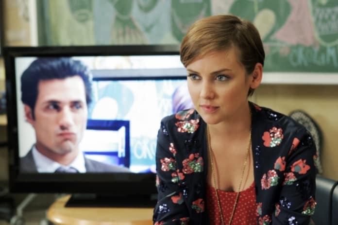 Short Haired Silver Tv Fanatic