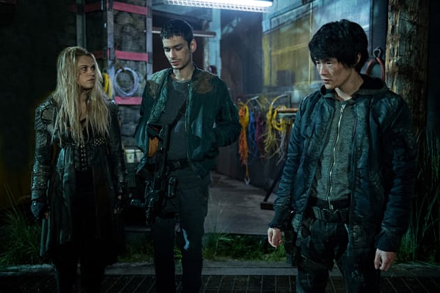 Broken Friendships - The 100 Season 3 Episode 12