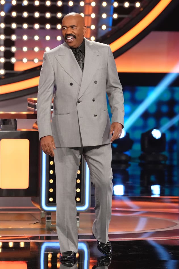 Steve Harvey Wife On Family Feud Full Episode Steve Harvey on Family Feud - TV Fanatic