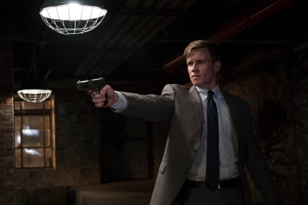 Stahl Takes His Shot - Shades of Blue Season 2 Episode 3