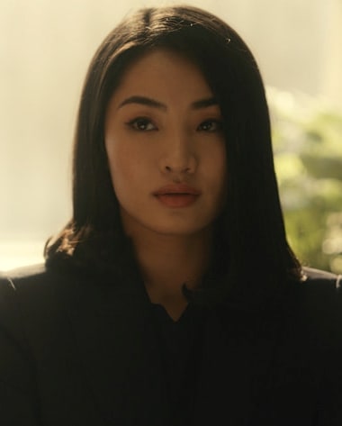 Naomi Staring at Solomon - Pachinko Season 1 Episode 6