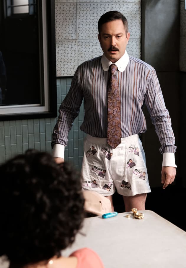 Leo Getz Hitched - Lethal Weapon Season 2 Episode 19