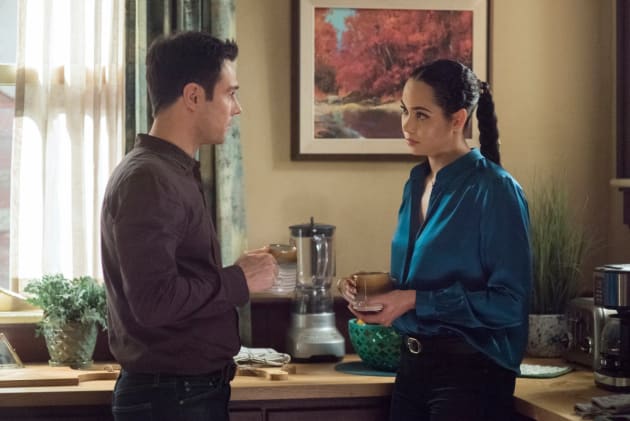 A New Twist - Charmed (2018)