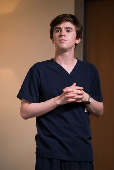 Shaun Makes a Decision - The Good Doctor Season 2 Episode 2