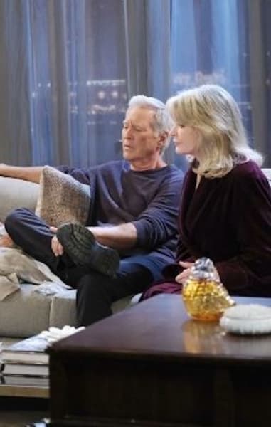 Stayla Join Jarlena for the New Year / Tall - Days of Our Lives