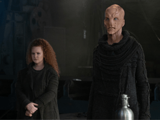 Tilly and Saru On a Mission - Star Trek: Discovery