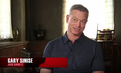 Criminal Minds: Beyond Borders - Gary Sinise & Alana De La Garza on Exciting Journeys & The Personal Touch!