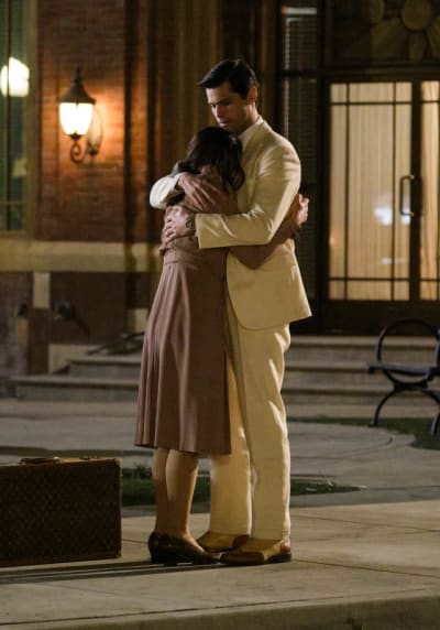An Unguarded Moment - Why Women Kill Season 2 Episode 9