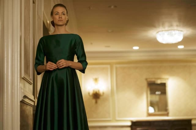 Yvonne Strahovski - The Handmaid's Tale