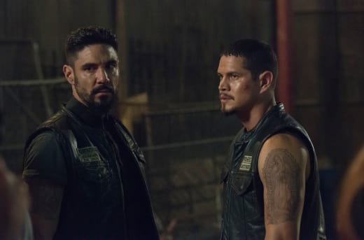 Broken Brothers  - Mayans M.C. Season 1 Episode 10