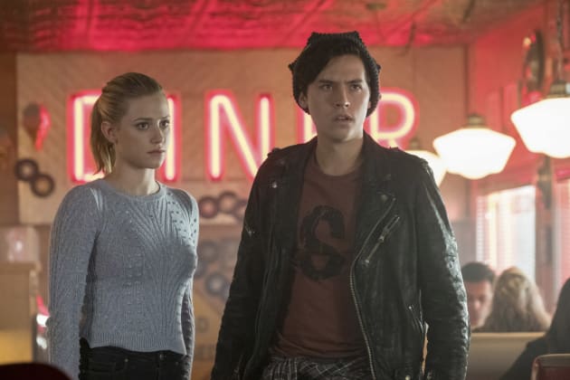 Why Is Jughead Upset? - Riverdale Season 2 Episode 8