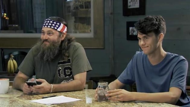 Robertsons to the Rescue - Duck Dynasty