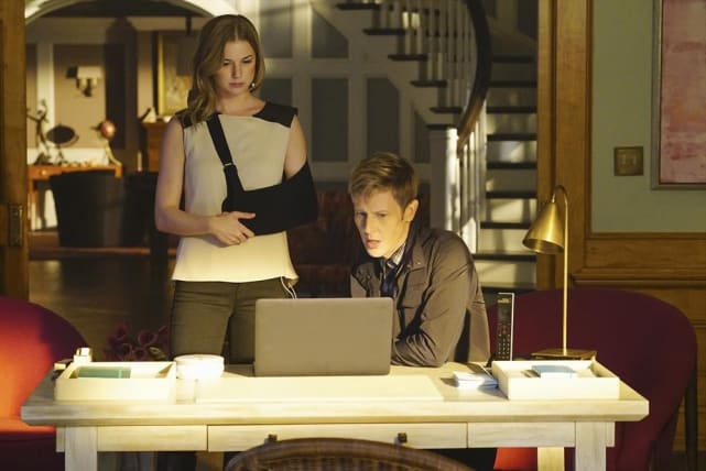 Nolan's On the Case - Revenge Season 4 Episode 11