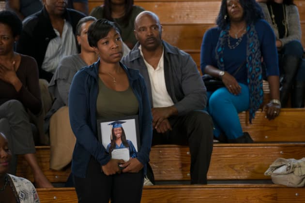 A Graduation Photo - Black Lightning Season 1 Episode 2