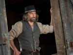 Cullen prepares to work - Hell on Wheels Season 5 Episode 10