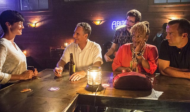 Looking Happy in the Big Easy - NCIS: New Orleans Season 1 Episode 1