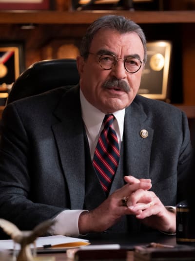 A Standoff Over Press Rights - Blue Bloods Season 11 Episode 8