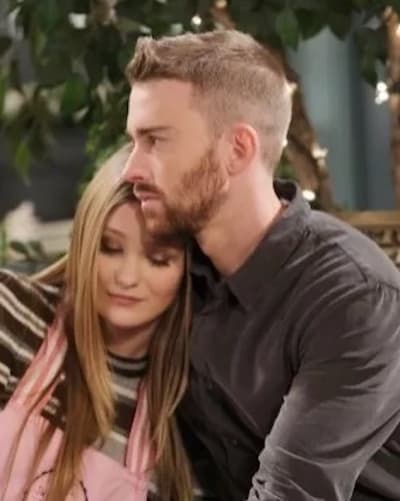 Allie Confides in Will / Tall - Days of Our Lives