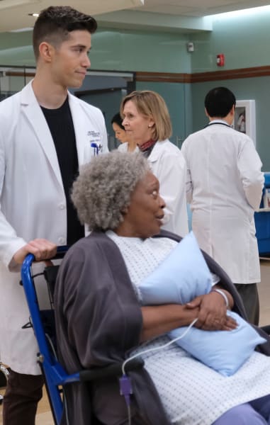 Perez transporta seu paciente - The Good Doctor Temporada 6 Episódio 14