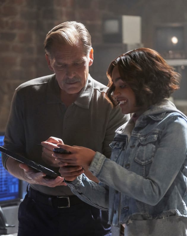 Jennifer's Power - Black Lightning Season 2 Episode 14