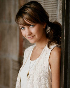 <b>Meredith Hagner</b> Picture - meredith-hagner