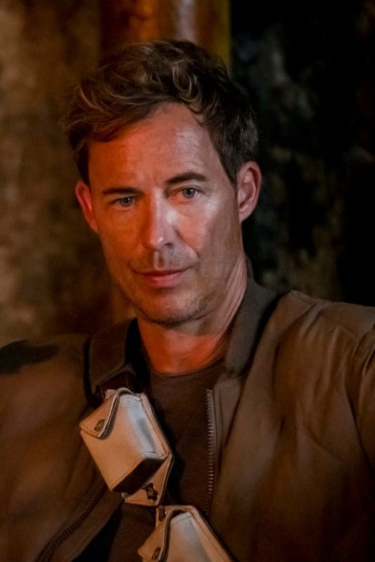 Strike a Pose - The Flash Season 6 Episode 6