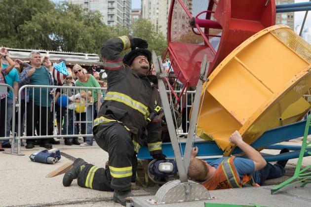 Helping Riders - Chicago Fire Season 8 Episode 3