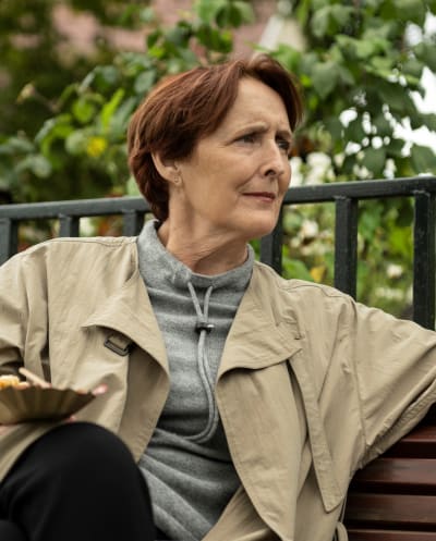 Carolyn Questioning an Old Friend - Killing Eve Season 4 Episode 5